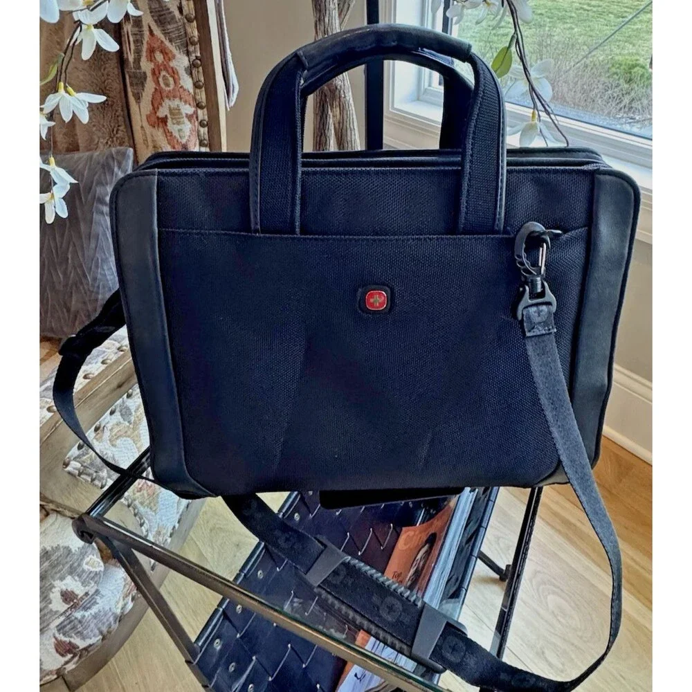 Swiss Gear Wenger Black Leather 15